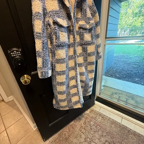 MARBLE Blue and Cream Teddy Jacket - Picture 6 of 9